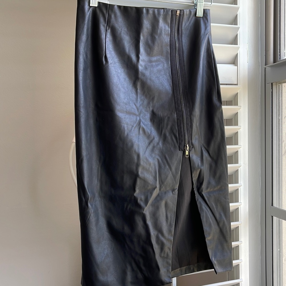Black began leather midi skirt